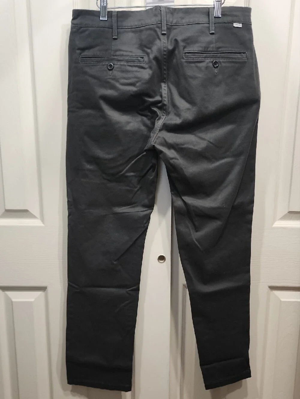 Levi's Men's Grey Straight Chinos 33x30